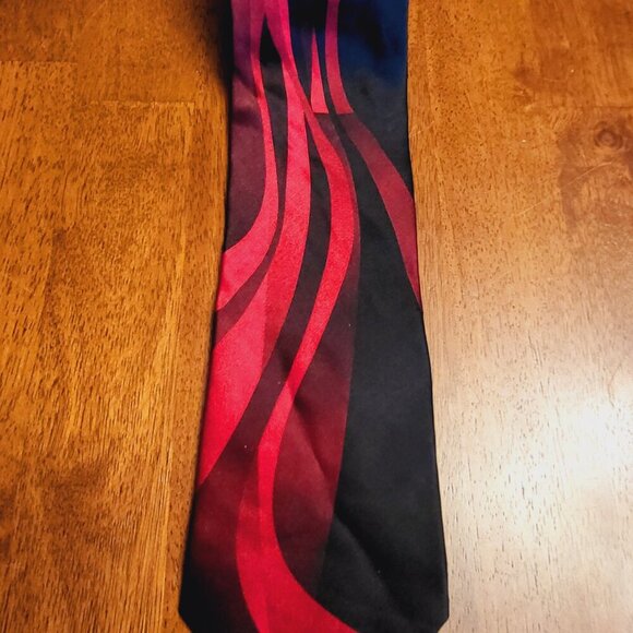 Giorgio Brutini ~ Abstract Necktie ~ Good Condition - Picture 3 of 9
